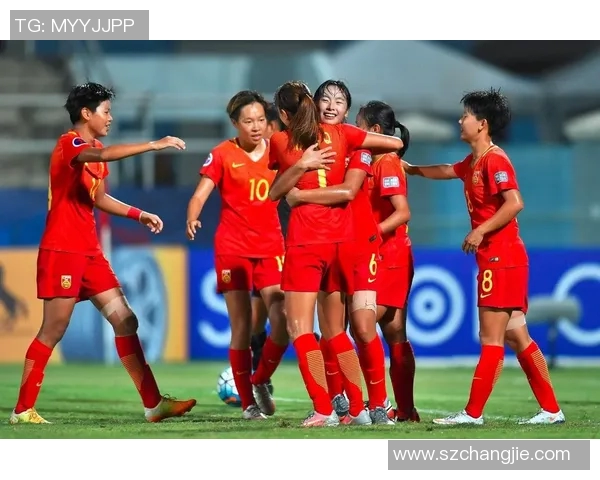 中国足球队在友谊赛中以7比2战胜老挝队展现强大实力